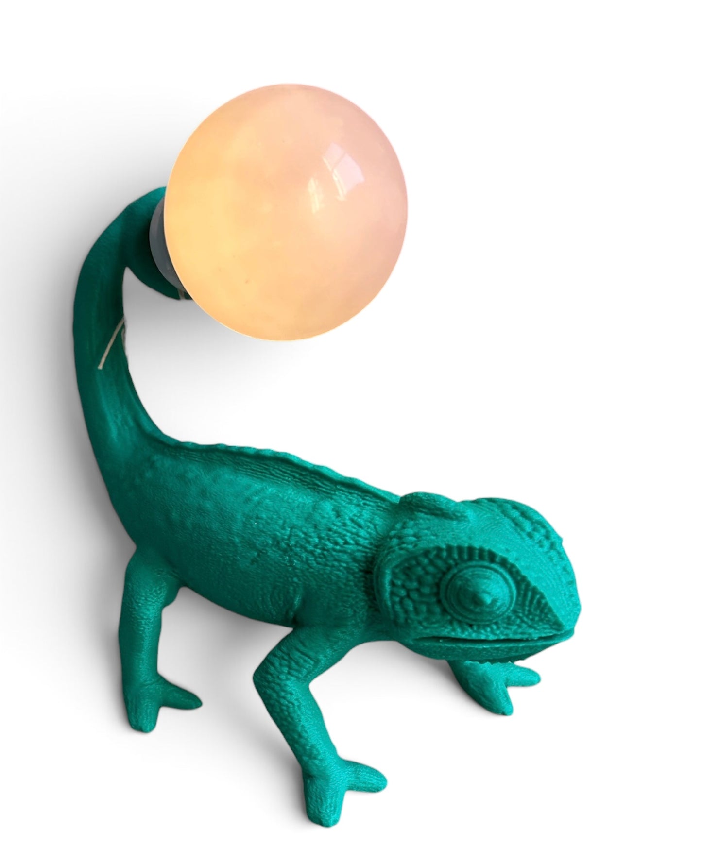 Small chameleon lamp